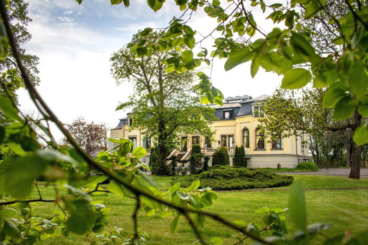 Schloss Breitenfeld Hotel & Tagung Leipzig Exterior foto